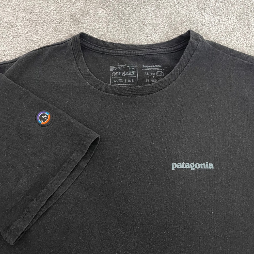 Patagonia Mens Large Responsibili-Tee Black Short Sleeve Minimalist Crewneck